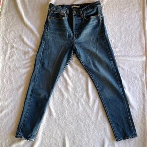 Levi’s Wedgie Skinny Size 30